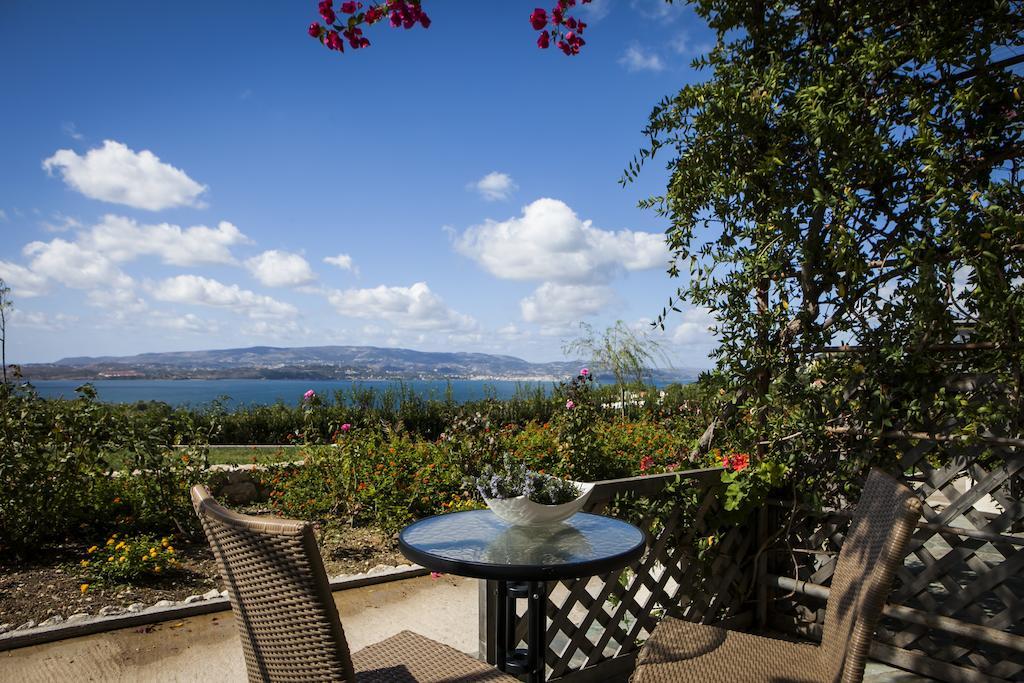 Dionysos Village 4*