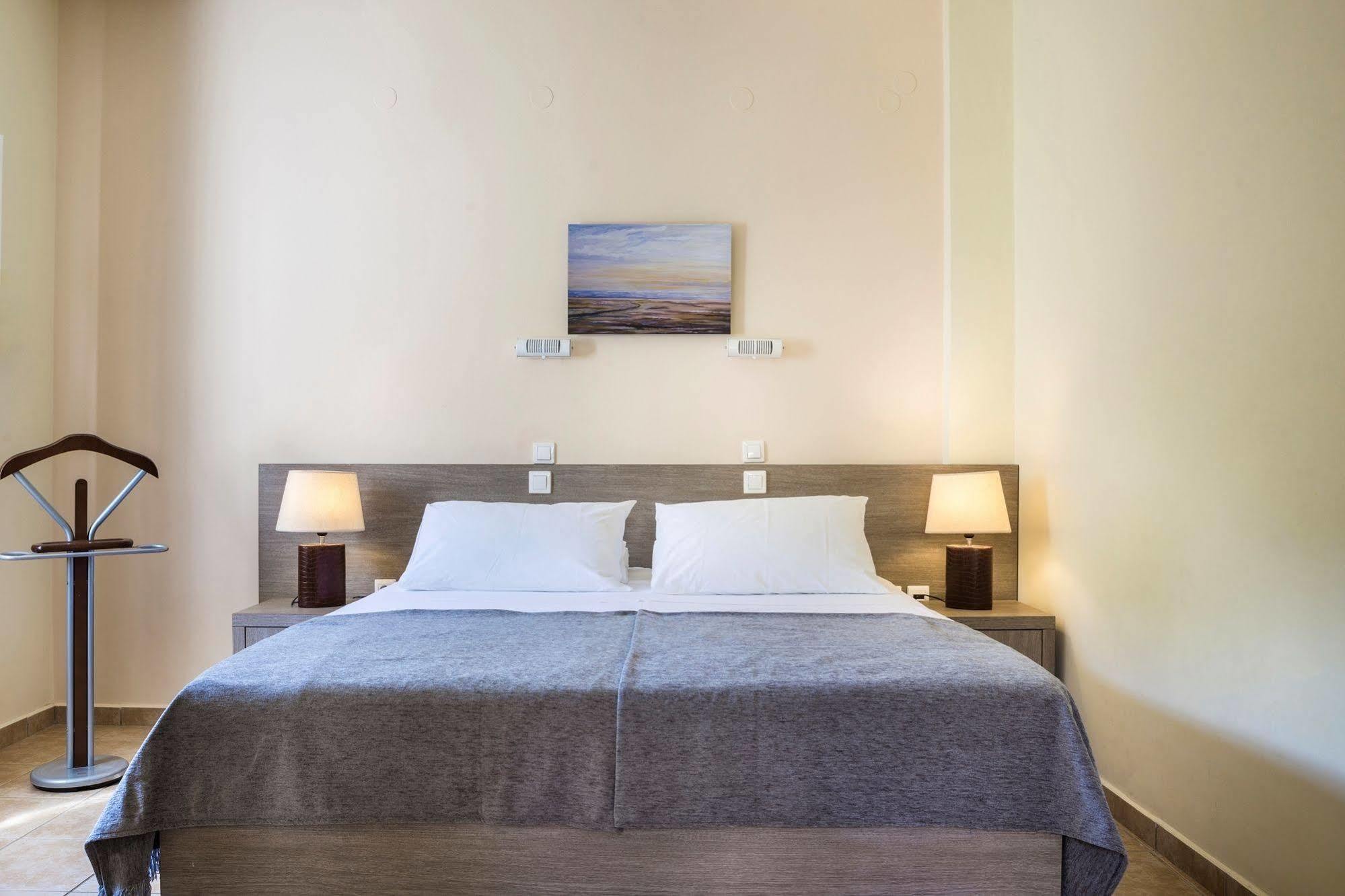 Dionysos Village Aparthotel
