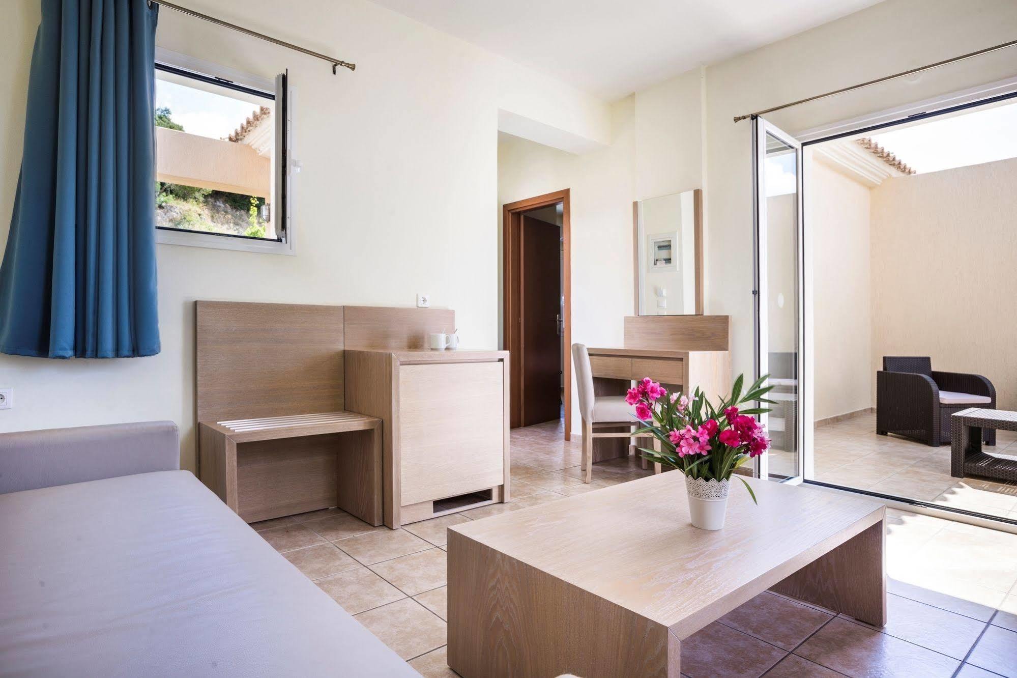Aparthotel Dionysos Village 4*
