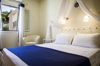 Dionysos Village Aparthotel